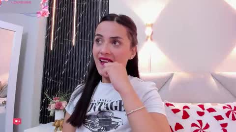 Keyla online show from December 18, 2025, 7:09 pm