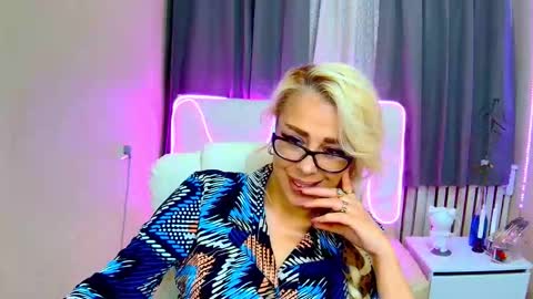katrinacharm online show from September 10, 2025, 7:08 am