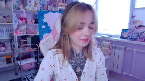 Katrin online show from October 1, 2025, 1:17 pm