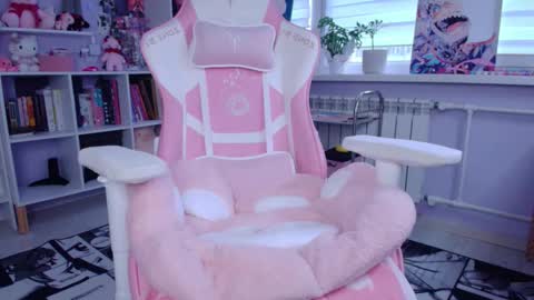 Katrin online show from October 23, 2025, 1:21 pm