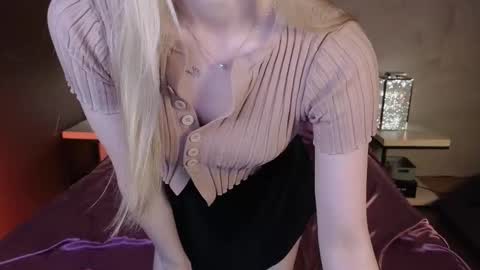 Snapshot of katt_yy chatting on September 19, 2025, 5:20 am katt_yy online show from September 19, 2025, 5:20 am