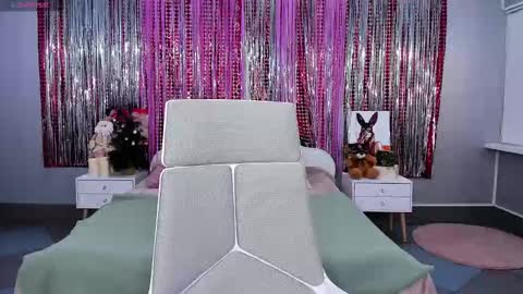 Kate online show from February 11, 2025, 10:15 am