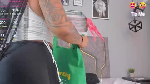 Snapshot of kattejordan chatting on October 13, 2025, 3:39 am Katerine online show from October 13, 2025, 3:39 am