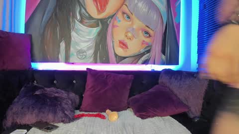 Katiia online show from January 10, 2025, 5:56 pm