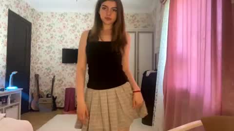 Snapshot of kattiemichelson chatting on June 23, 2026, 12:25 pm Molly online show from June 23, 2026, 12:25 pm