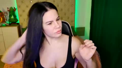 KattieSims online show from January 1, 2025, 8:37 pm