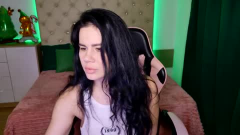 KattieSims online show from January 13, 2025, 12:30 am