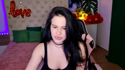 KattieSims online show from February 12, 2025, 8:29 pm