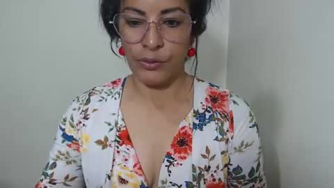 Snapshot of kattleyagray chatting on July 10, 2026, 7:27 pm KattleyaGrey online show from July 10, 2026, 7:27 pm