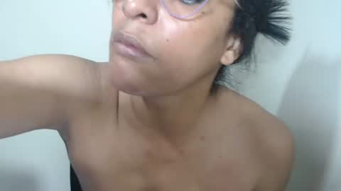 Snapshot of kattleyagray chatting on July 12, 2026, 1:35 pm KattleyaGrey online show from July 12, 2026, 1:35 pm