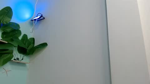 katty online show from January 18, 2026, 1:53 am