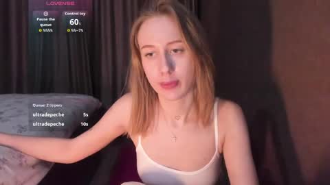 Snapshot of katty_blondy chatting on March 24, 2026, 10:48 pm katty_blondy online show from March 24, 2026, 10:48 pm