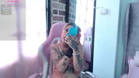 Snapshot of katty_candyy chatting on June 25, 2026, 2:43 pm Katherine online show from June 25, 2026, 2:43 pm