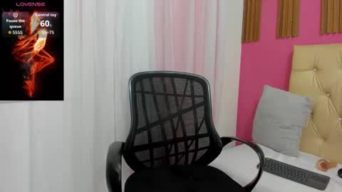 Snapshot of katty_cooper1 chatting on May 28, 2026, 4:21 am katty online show from May 28, 2026, 4:21 am