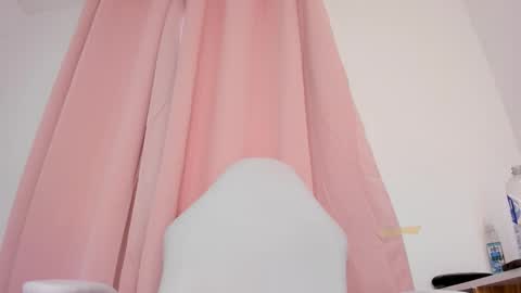 Katty online show from November 24, 2025, 8:52 pm