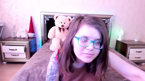 katty_kitty9999 online show from March 4, 2025, 12:22 pm