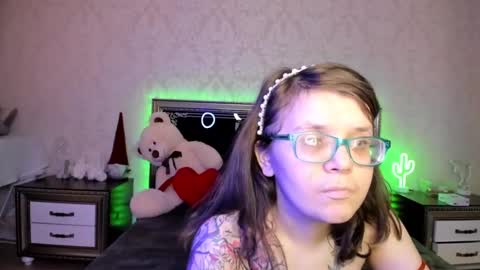 katty_kitty9999 online show from March 5, 2025, 8:21 am