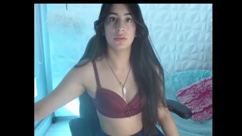 katty_love01 online show from March 1, 2025, 1:40 pm