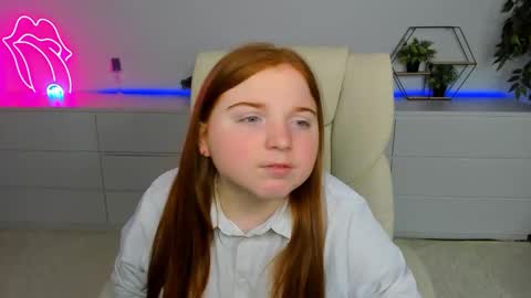 Snapshot of katty_rose8 chatting on September 22, 2025, 5:31 am Katty online show from September 22, 2025, 5:31 am