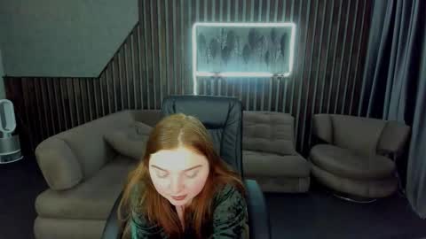 Snapshot of katty_rose8 chatting on October 20, 2025, 5:41 am Katty online show from October 20, 2025, 5:41 am