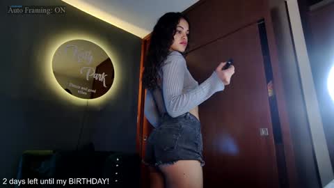 Hello Katty lovers  online show from January 17, 2025, 12:20 am