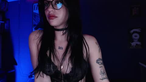      online show from November 23, 2025, 10:15 am