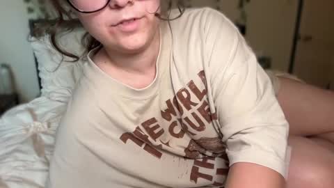 Snapshot of katxxgolding chatting on May 27, 2026, 1:57 am Princesse Kat online show from May 27, 2026, 1:57 am