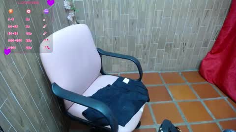 Snapshot of katy2425 chatting on September 22, 2025, 2:57 am Katy online show from September 22, 2025, 2:57 am