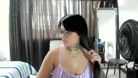 Snapshot of katy_bello chatting on May 3, 2026, 7:31 pm katy online show from May 3, 2026, 7:31 pm