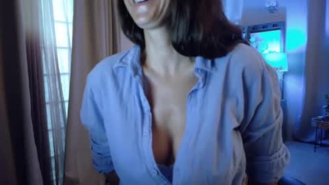 Snapshot of katy_mmm chatting on October 7, 2025, 10:51 pm Katy online show from October 7, 2025, 10:51 pm