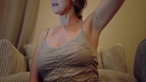 Snapshot of katy_mmm chatting on May 1, 2026, 12:04 am Katy online show from May 1, 2026, 12:04 am