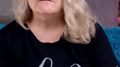 katy_nicole online show from April 19, 2026, 8:22 pm