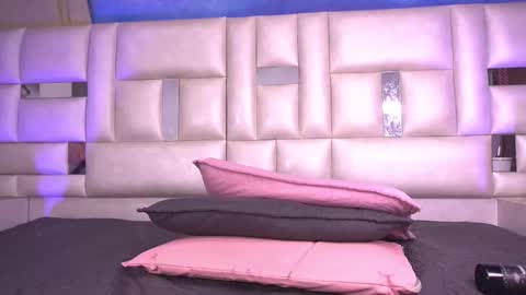 Katy online show from September 26, 2025, 11:58 am