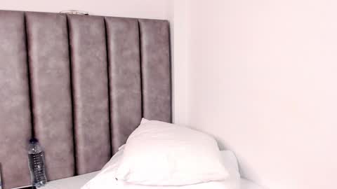 Katherin online show from January 15, 2025, 9:13 am