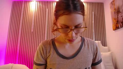 Snapshot of katy_van chatting on April 3, 2026, 8:40 pm Katy Van online show from April 3, 2026, 8:40 pm