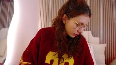 Snapshot of katy_van chatting on April 19, 2026, 8:44 pm Katy Van online show from April 19, 2026, 8:44 pm