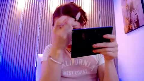 Katy Van online show from June 12, 2026, 9:35 pm