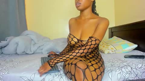 Katy online show from November 18, 2025, 8:52 am