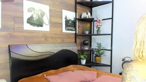 Snapshot of katyablonding chatting on October 26, 2025, 4:24 pm salo  online show from October 26, 2025, 4:24 pm