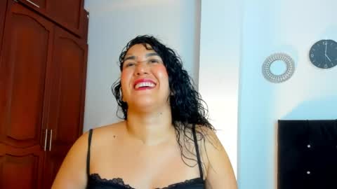 KATYAJHONSS online show from April 23, 2026, 10:01 pm