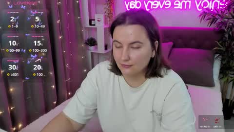 Snapshot of katyaneilson chatting on September 19, 2025, 3:19 am Kate online show from September 19, 2025, 3:19 am