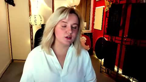 Snapshot of katybriggs chatting on June 23, 2026, 9:07 am Katy online show from June 23, 2026, 9:07 am