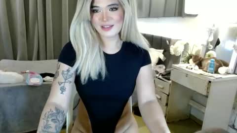 katykiat online show from April 10, 2026, 11:42 pm