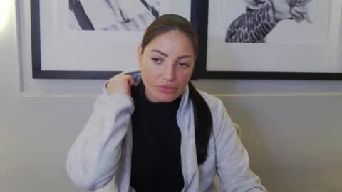 Katyline online show from March 19, 2026, 1:37 pm