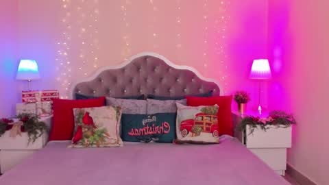 katymeaw online show from December 17, 2025, 1:11 am