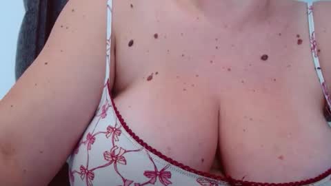 Snapshot of katynextdoor chatting on September 20, 2025, 7:09 am Katy online show from September 20, 2025, 7:09 am