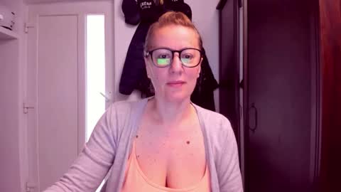 Katy online show from May 10, 2026, 5:45 am