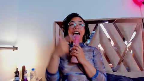 Snapshot of katyortiz chatting on March 5, 2026, 12:01 pm katyortiz online show from March 5, 2026, 12:01 pm