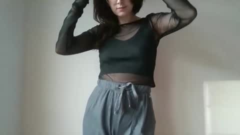 kawaii snowflake online show from February 7, 2026, 12:53 pm