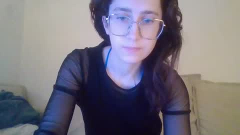 Snapshot of kawaii_snowflake chatting on July 7, 2026, 12:02 am kawaii snowflake online show from July 7, 2026, 12:02 am